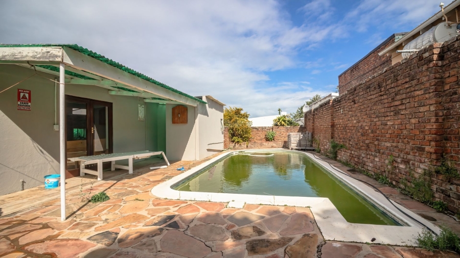 3 Bedroom Property for Sale in Cambridge Eastern Cape